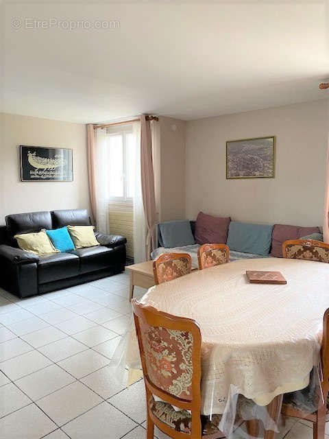 Appartement à GENNEVILLIERS