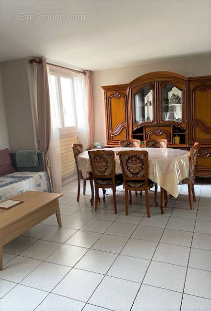 Appartement à GENNEVILLIERS