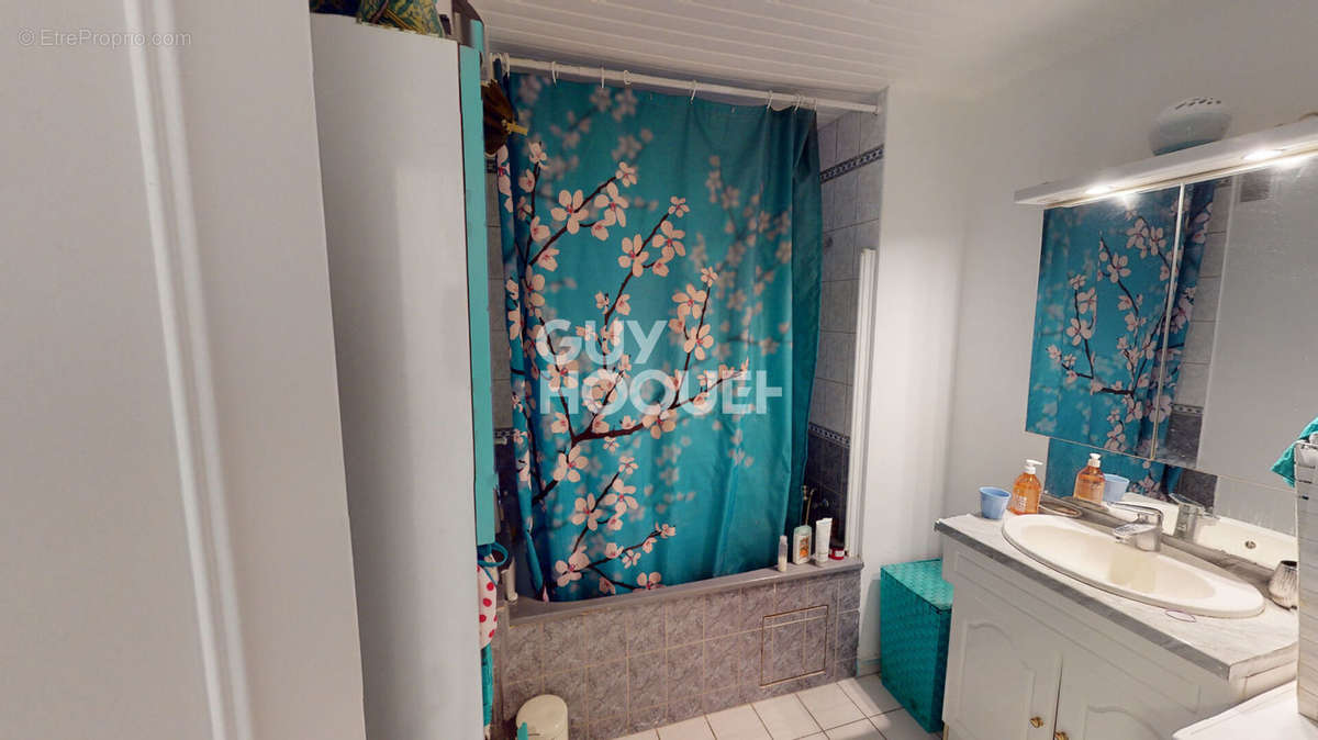 Appartement à ENGHIEN-LES-BAINS