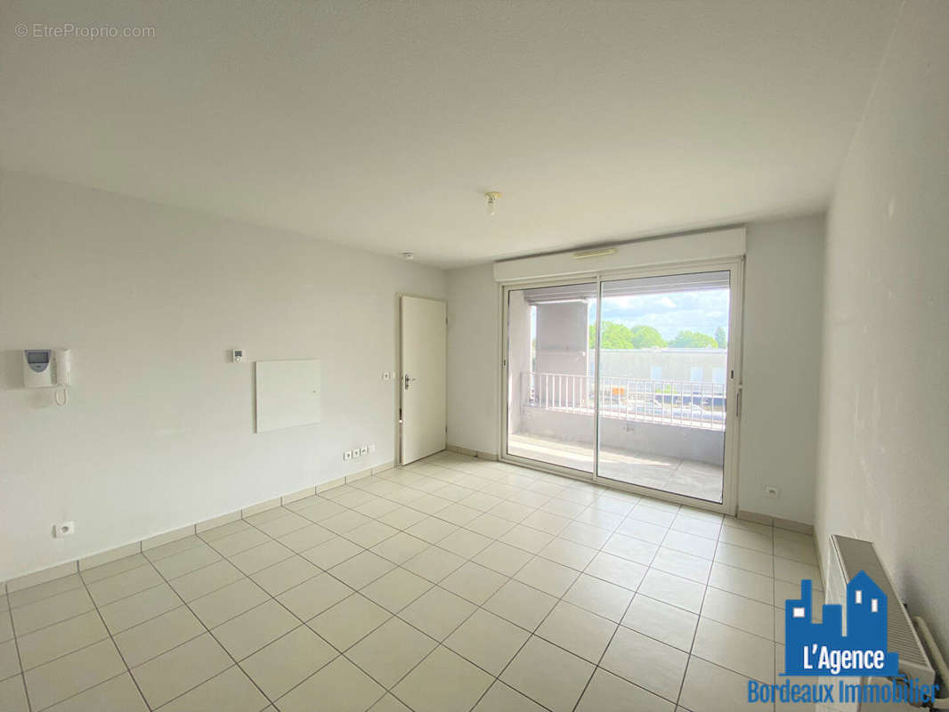 Appartement à BEGLES