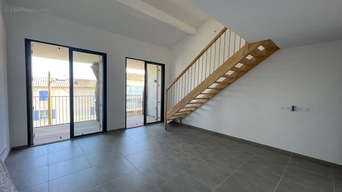 Appartement à BORMES-LES-MIMOSAS