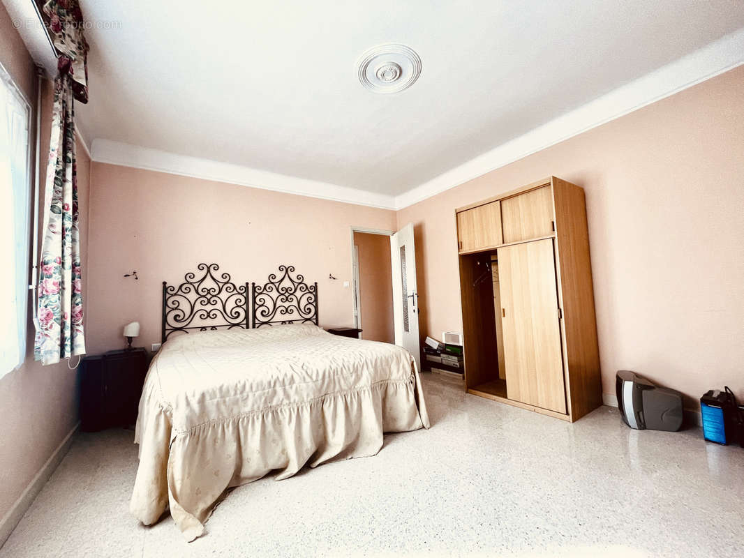 Appartement à ROQUEBRUNE-CAP-MARTIN