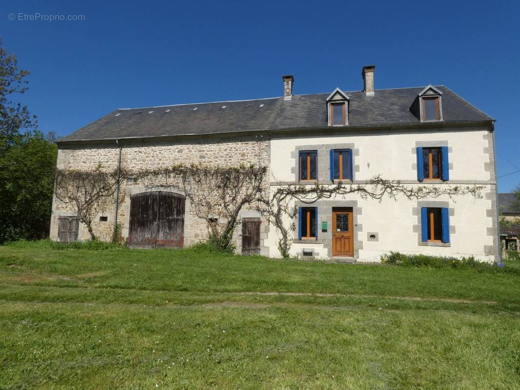 Maison à JARNAGES