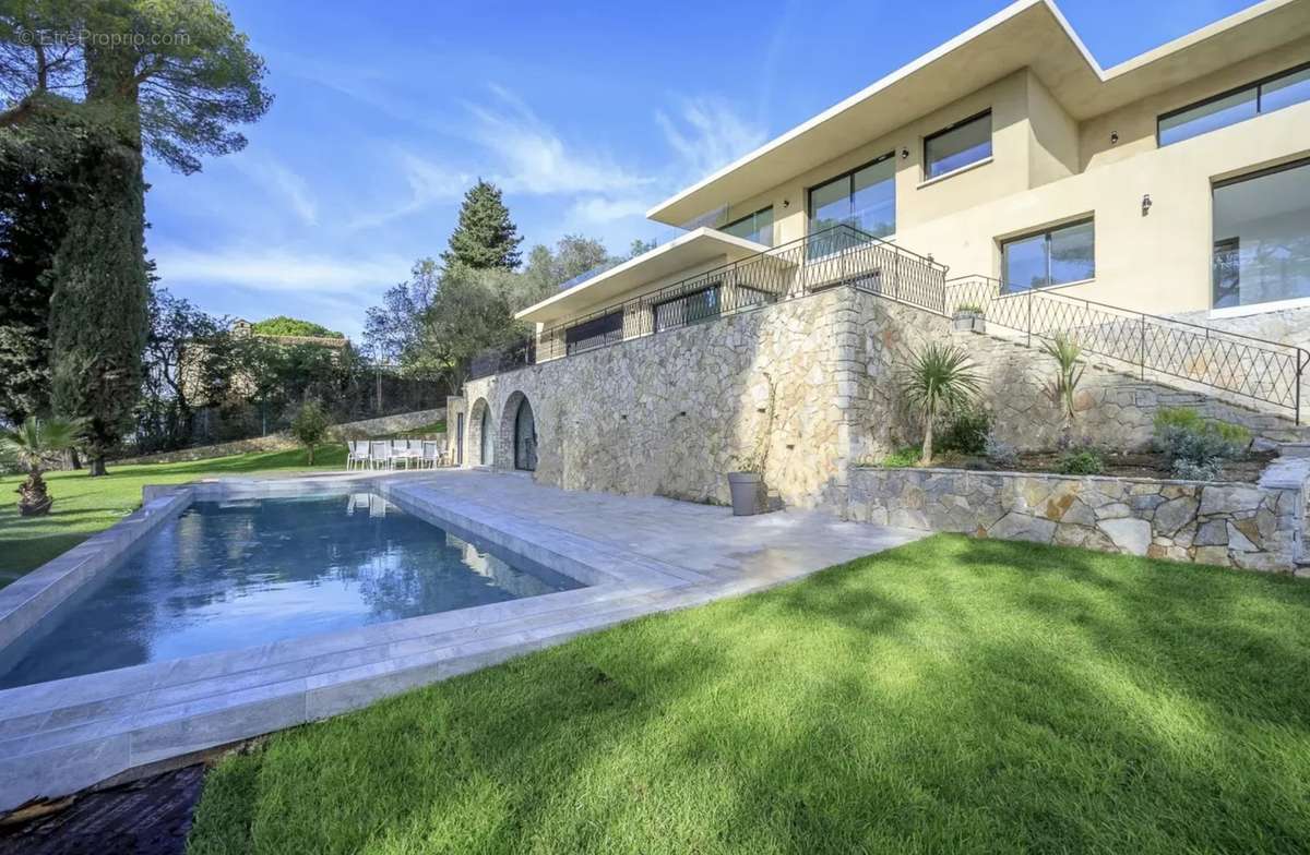 Maison à MOUGINS