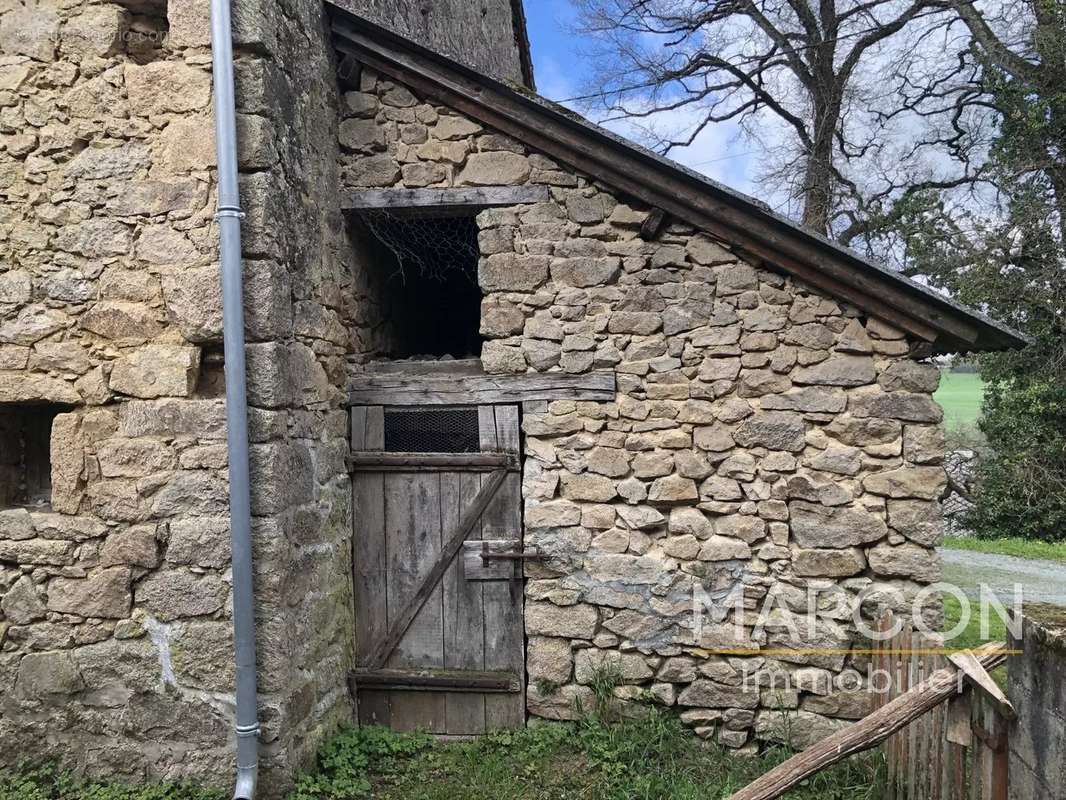 Maison à BAZELAT