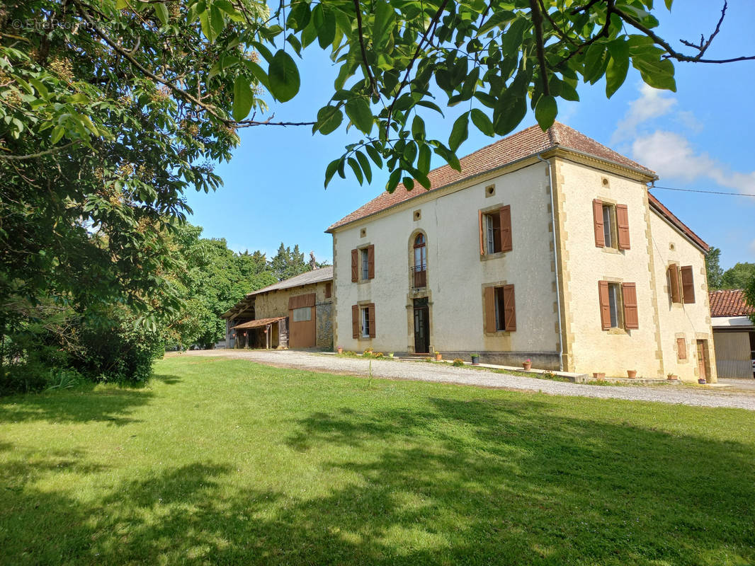 Maison à MIRANDE