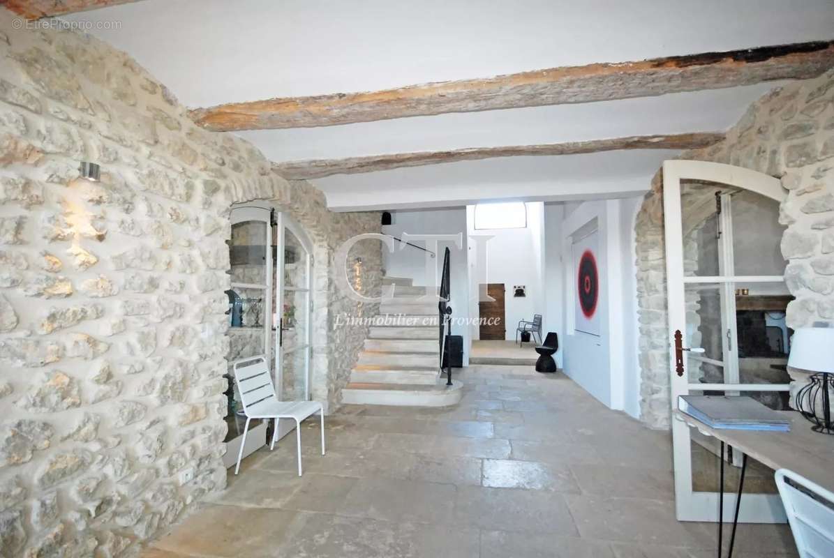 Maison à VAISON-LA-ROMAINE