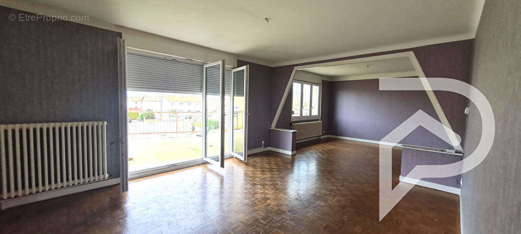 Appartement à CONFLANS-EN-JARNISY