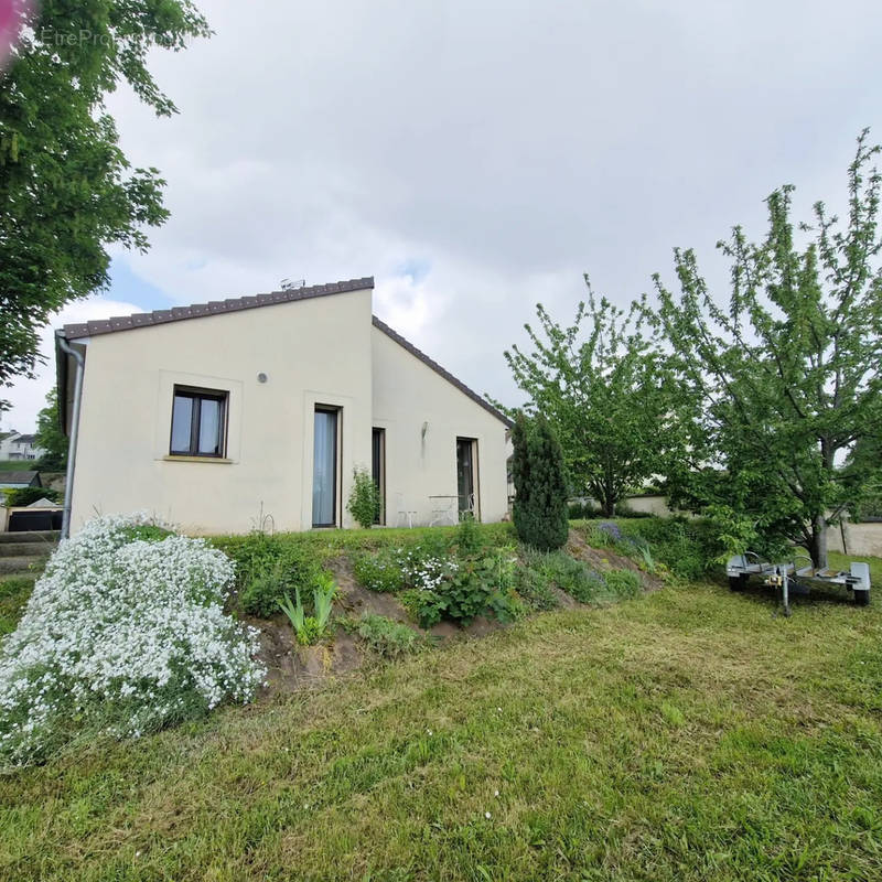 Maison à MANTES-LA-JOLIE