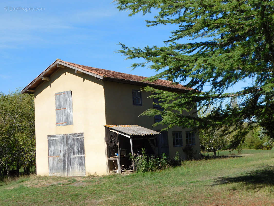 Maison à TACHOIRES