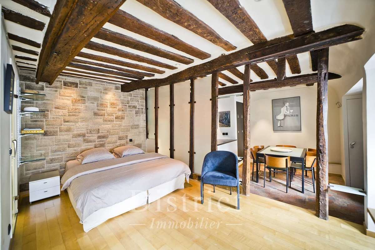 Appartement à PARIS-4E