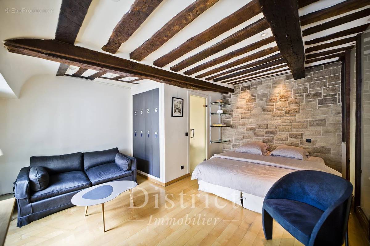 Appartement à PARIS-4E