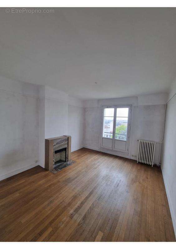 Appartement à PARIS-20E