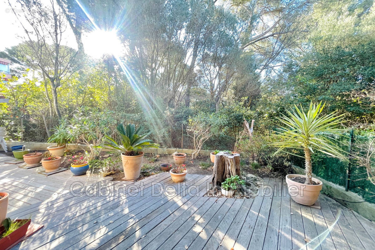 Appartement à SANARY-SUR-MER