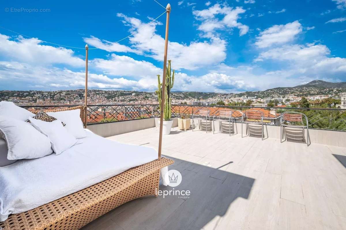 Appartement à NICE