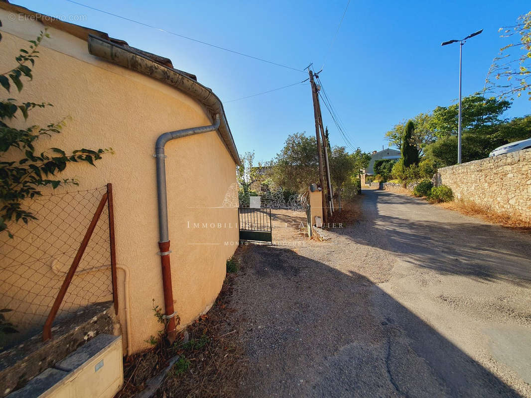 Maison à SAINT-SATURNIN-LES-APT