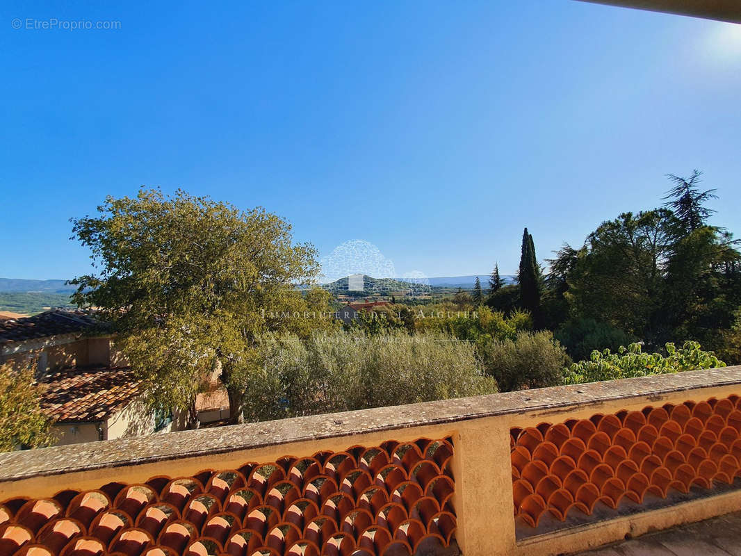 Maison à SAINT-SATURNIN-LES-APT