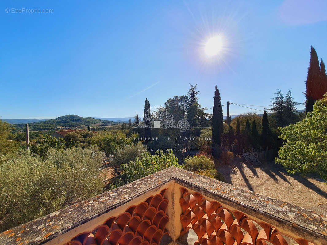 Maison à SAINT-SATURNIN-LES-APT