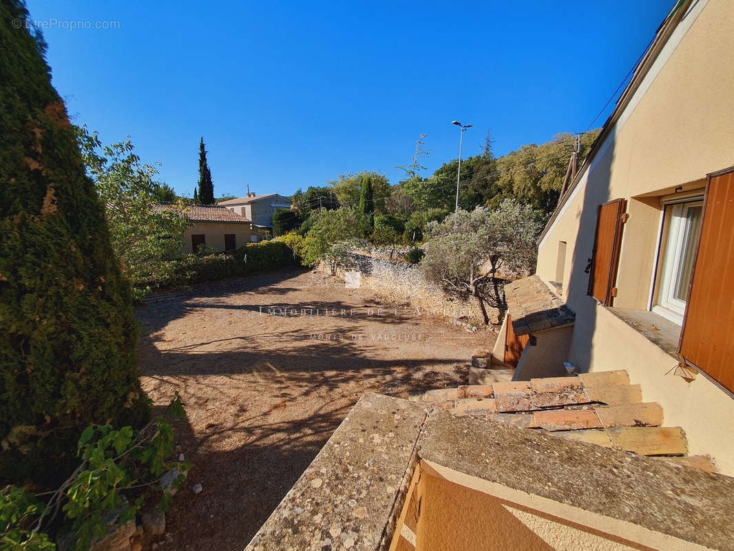 Maison à SAINT-SATURNIN-LES-APT