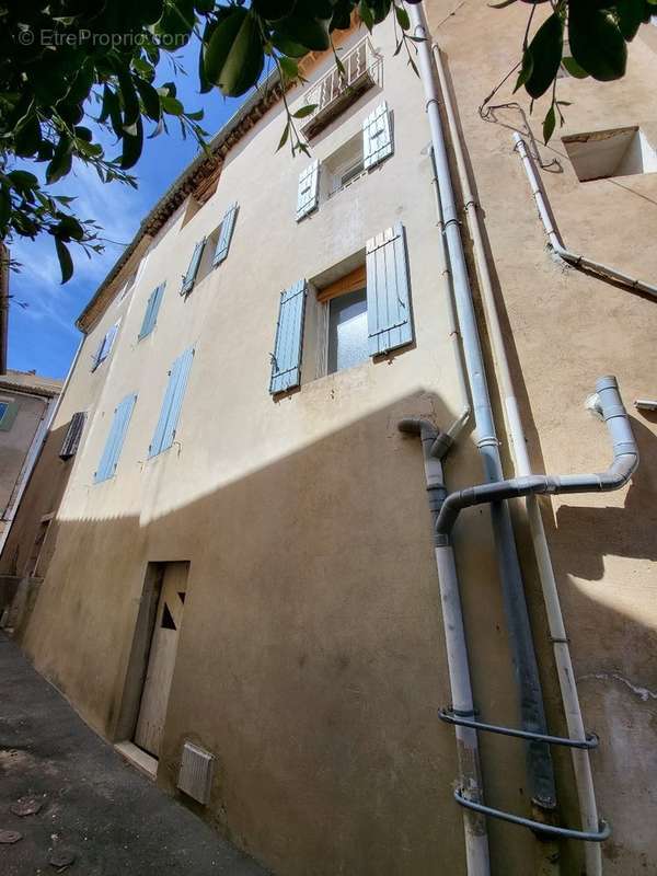 Maison à SAINT-SATURNIN-LES-APT