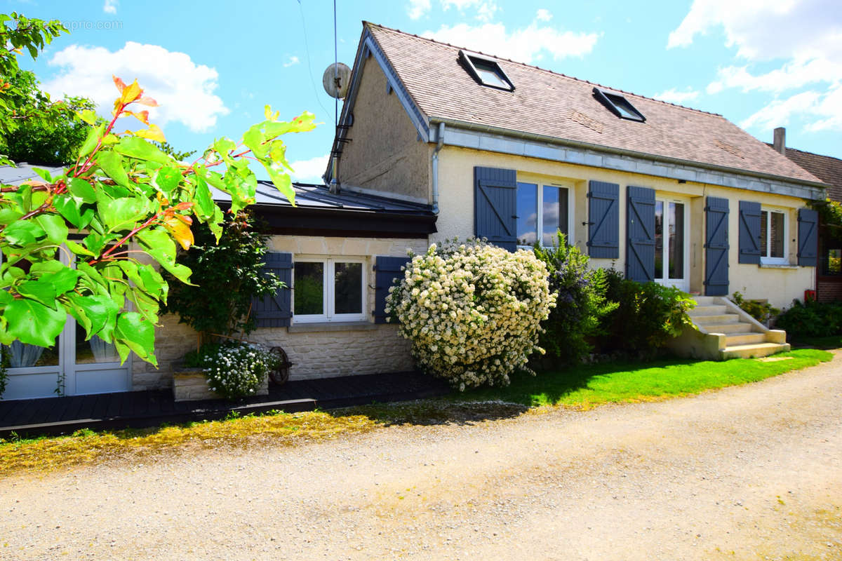 Maison à EPERNON