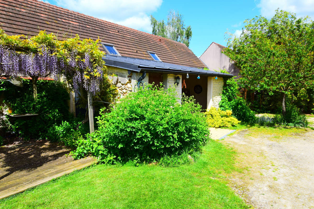 Maison à EPERNON