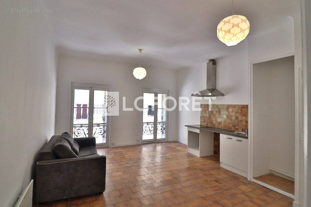 Appartement à MARSEILLE-2E