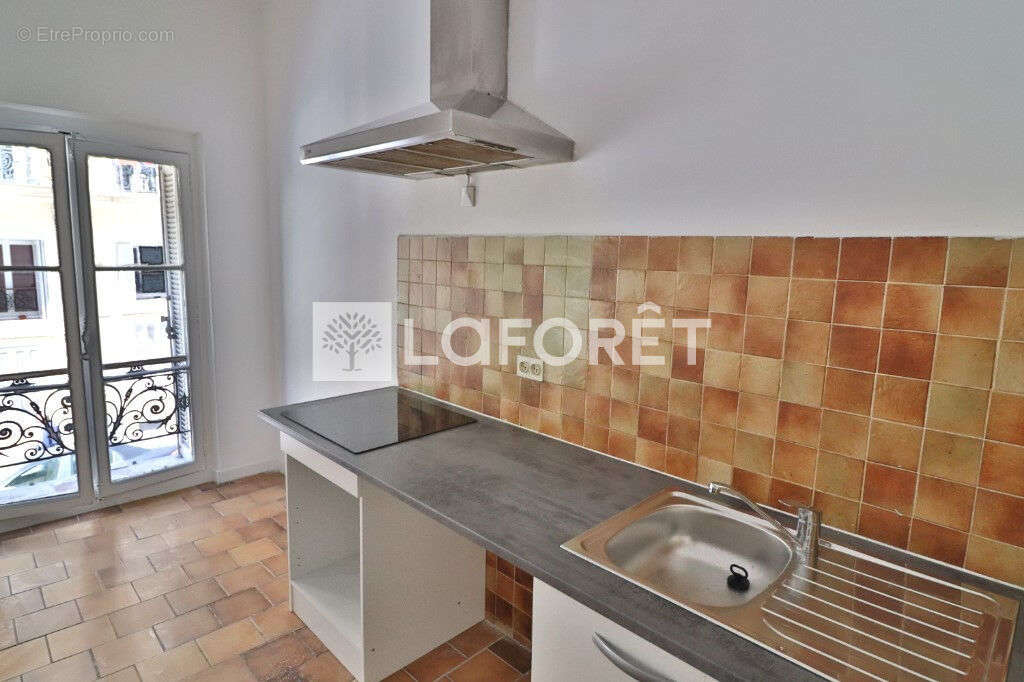 Appartement à MARSEILLE-2E