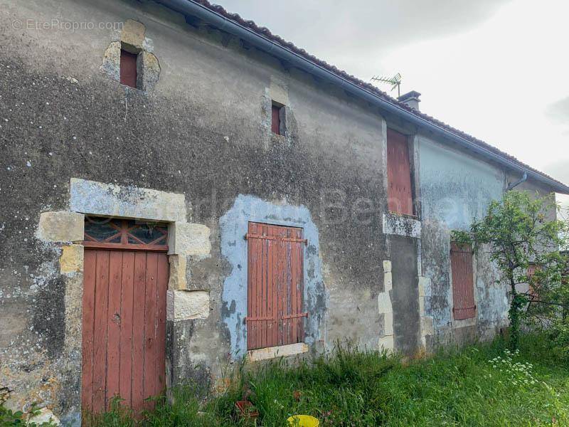 Maison à SAUZE-VAUSSAIS