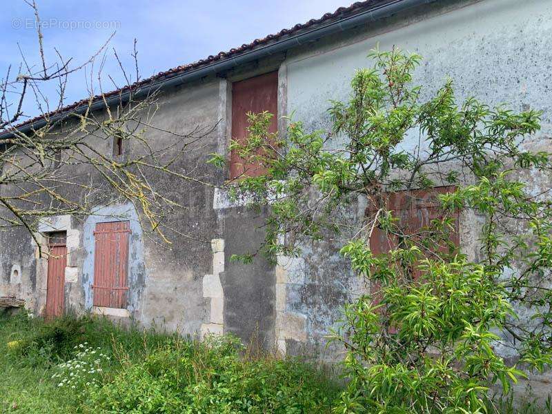 Maison à SAUZE-VAUSSAIS