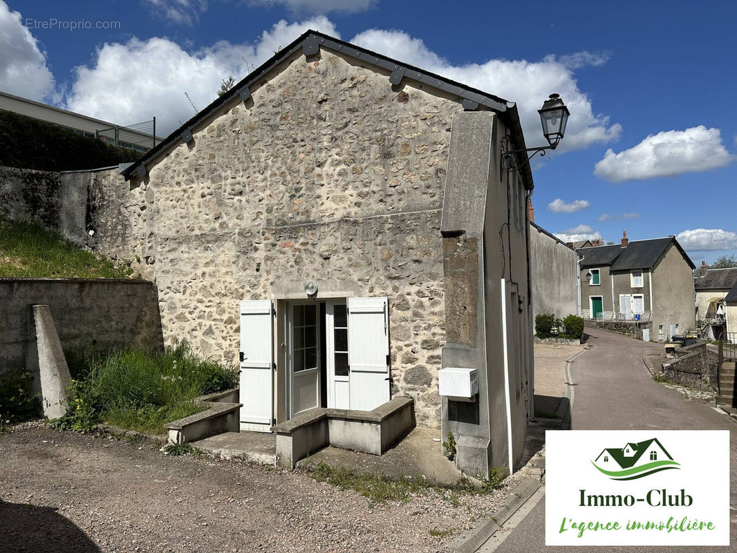 Maison à CHATEAU-CHINON(VILLE)