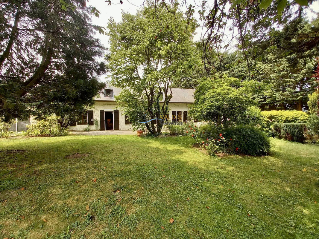 Maison à FLAVIGNY-LE-GRAND-ET-BEAURAIN