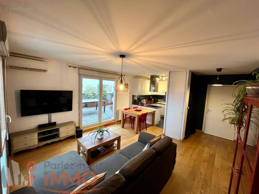 Appartement à LYON-8E