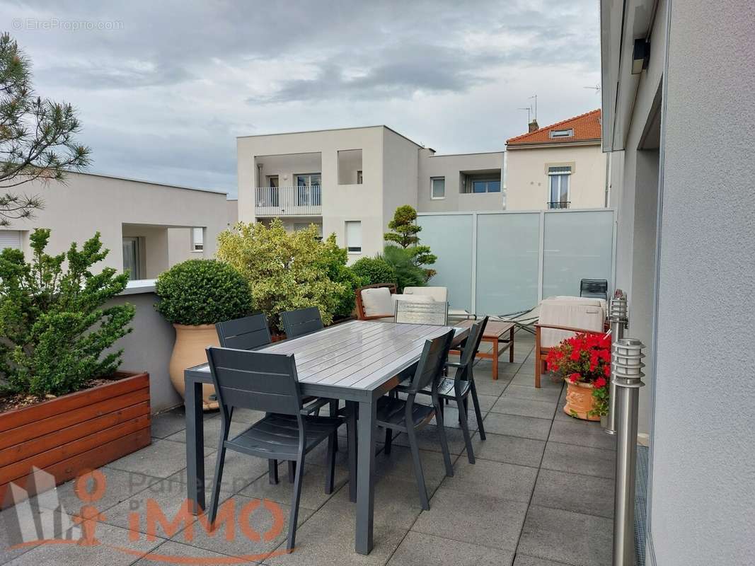 Appartement à LYON-8E