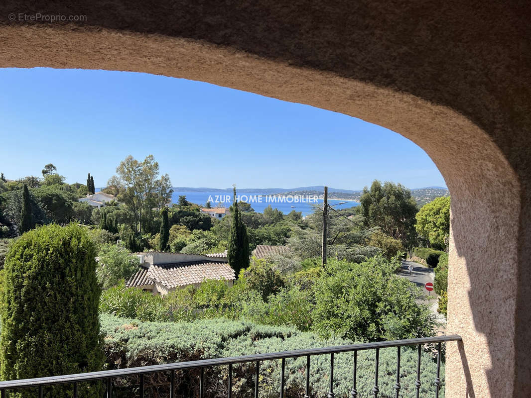 terrasse de la chambre du 1er étage - Maison à LES ISSAMBRES