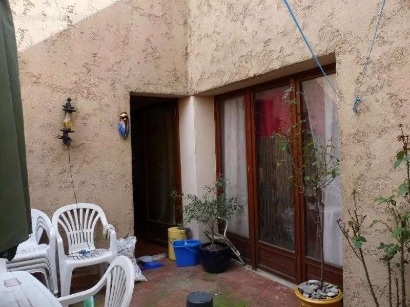 Appartement à SAINT-MAXIMIN-LA-SAINTE-BAUME