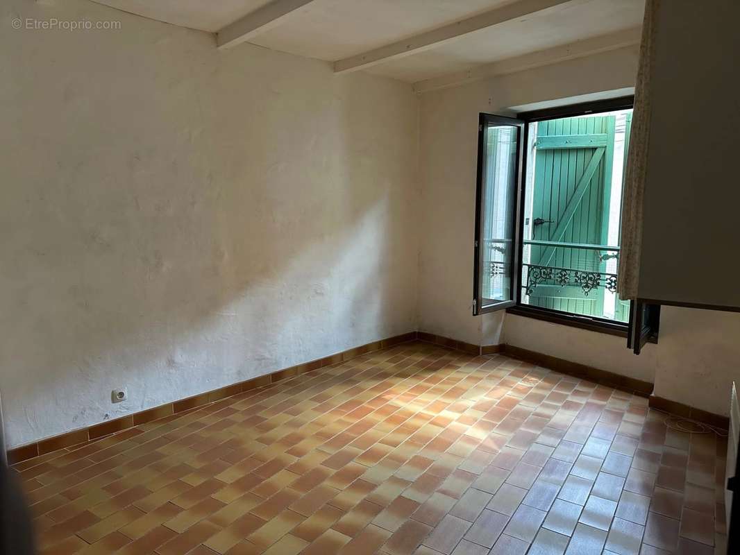 Appartement à SAINT-MAXIMIN-LA-SAINTE-BAUME