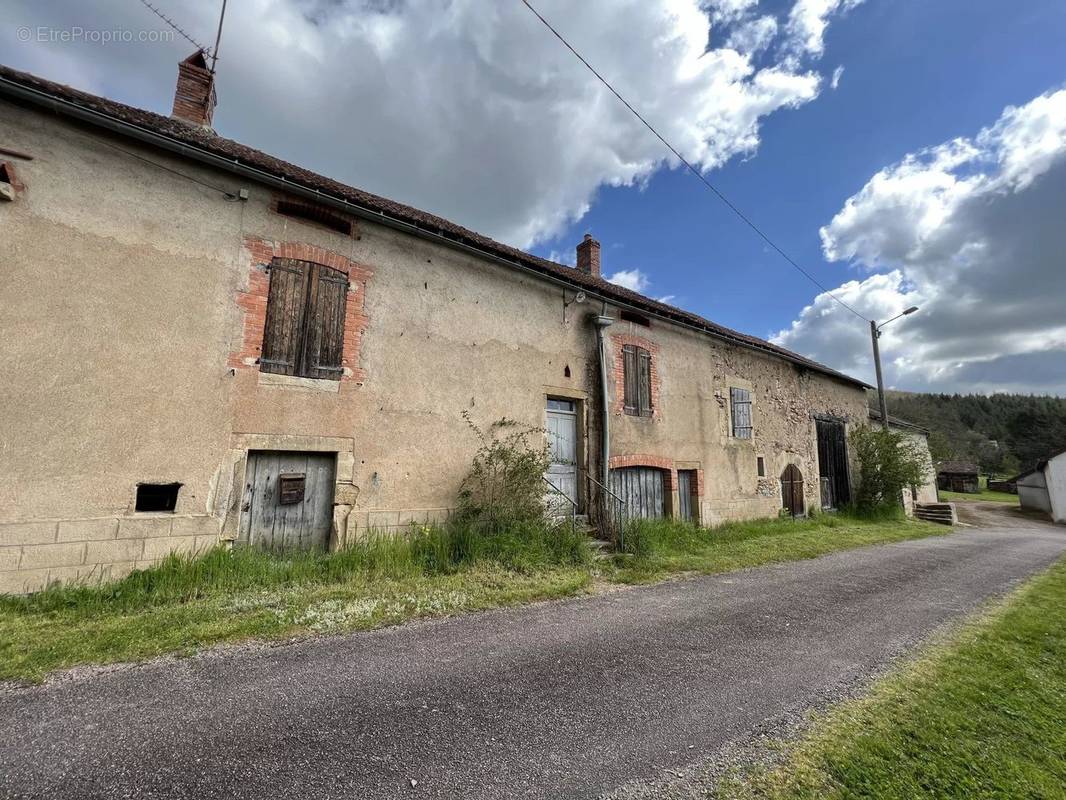 Maison à ARNAY-LE-DUC