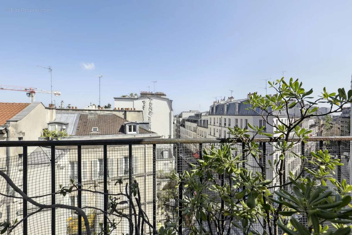 Appartement à PARIS-18E