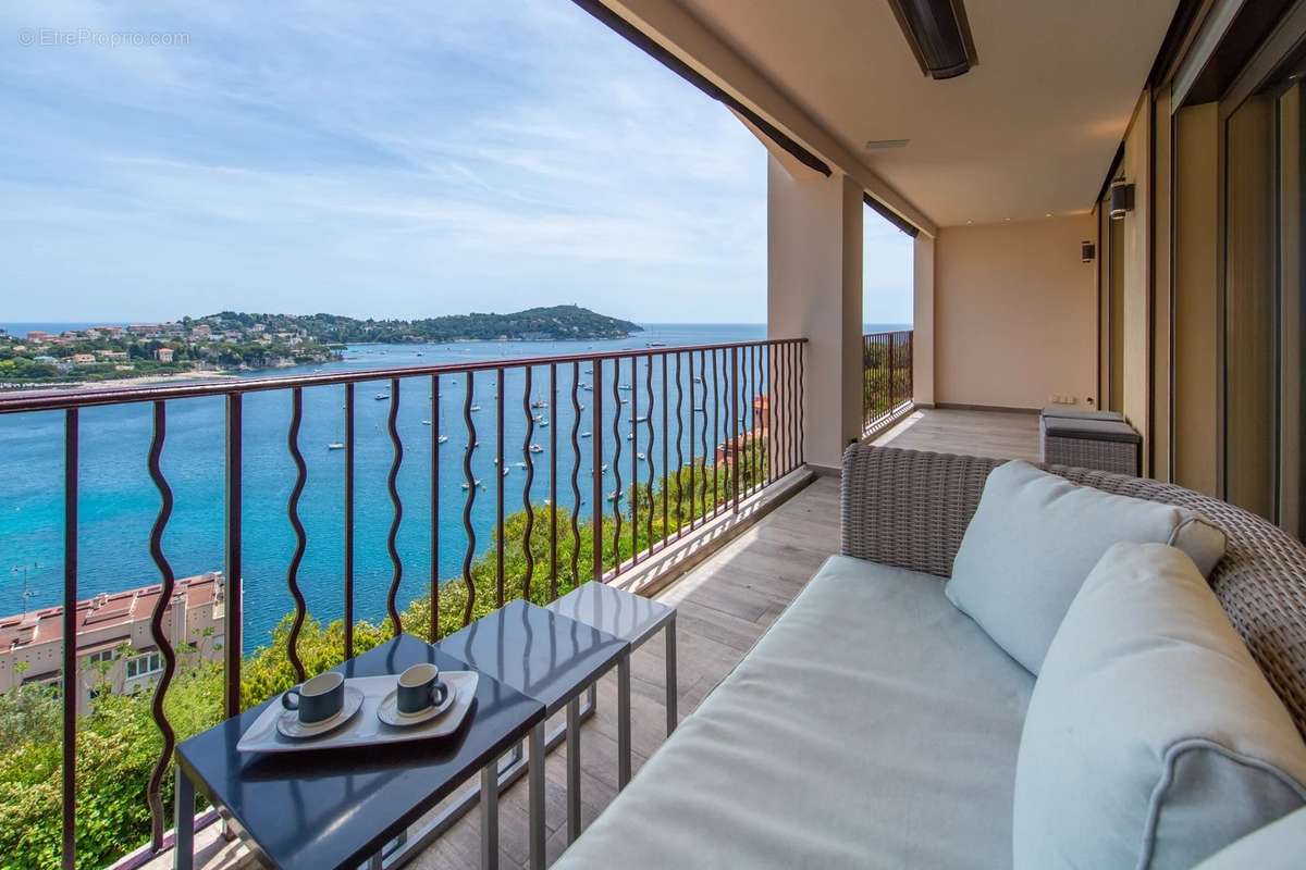 Appartement à VILLEFRANCHE-SUR-MER