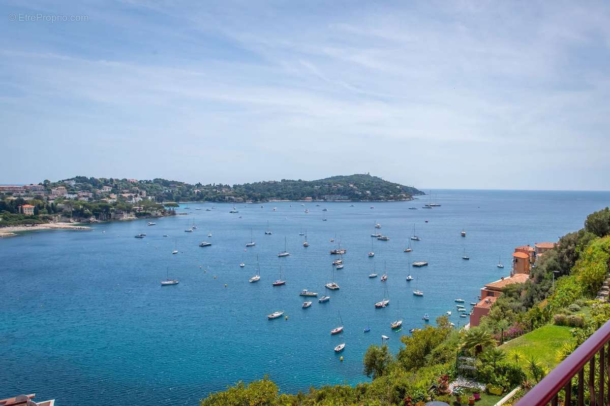 Appartement à VILLEFRANCHE-SUR-MER