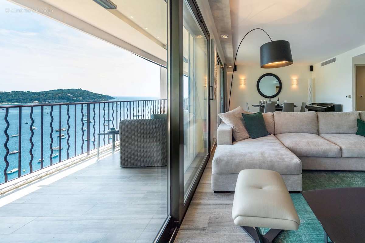 Appartement à VILLEFRANCHE-SUR-MER