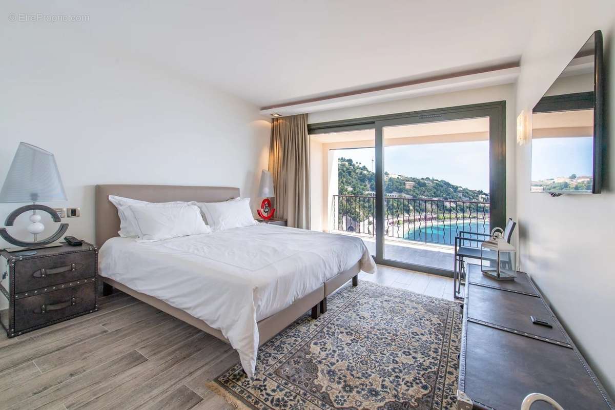 Appartement à VILLEFRANCHE-SUR-MER