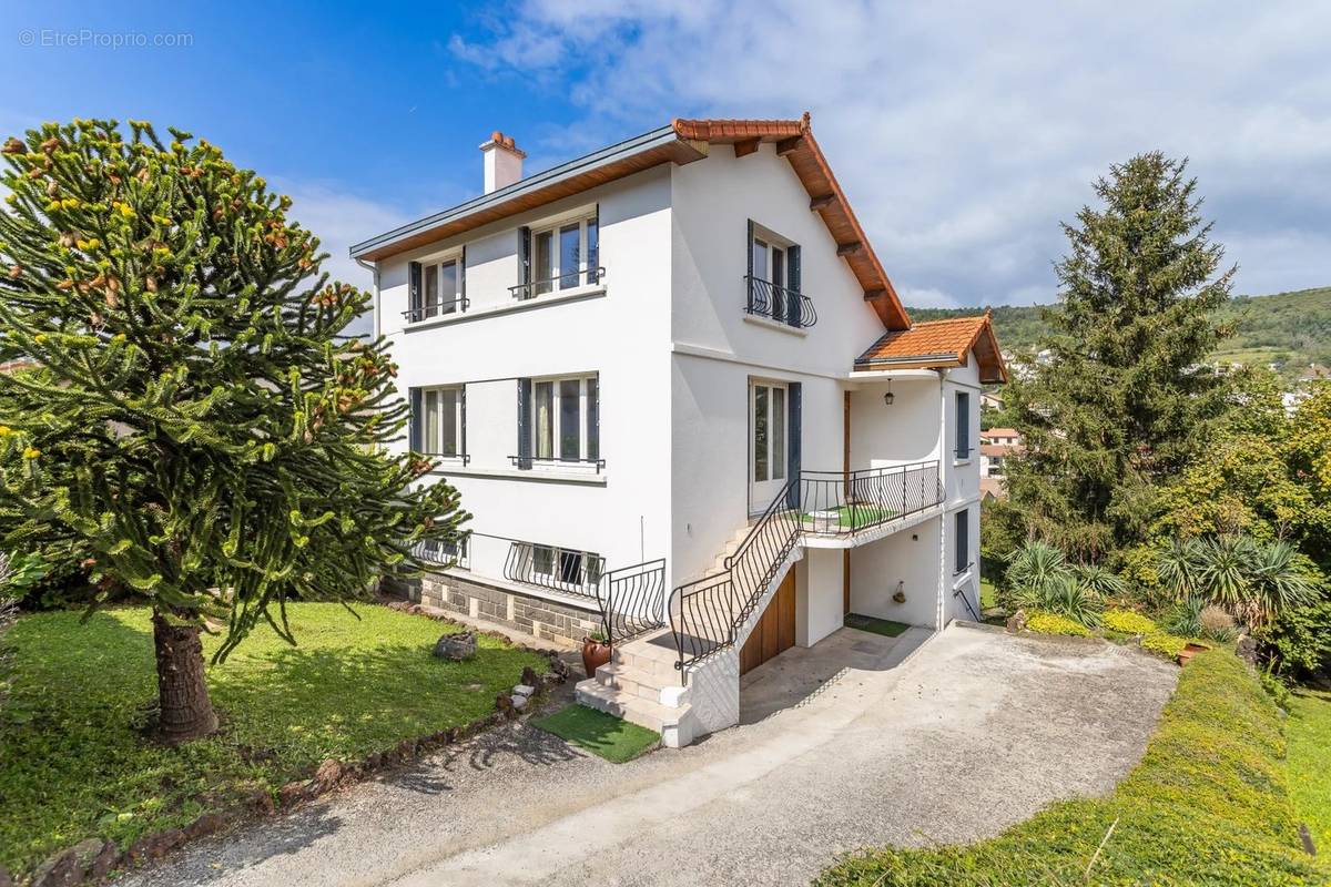 Maison à CLERMONT-FERRAND