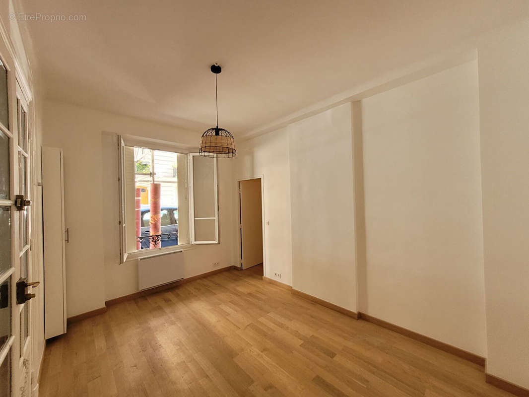 Appartement à PARIS-12E