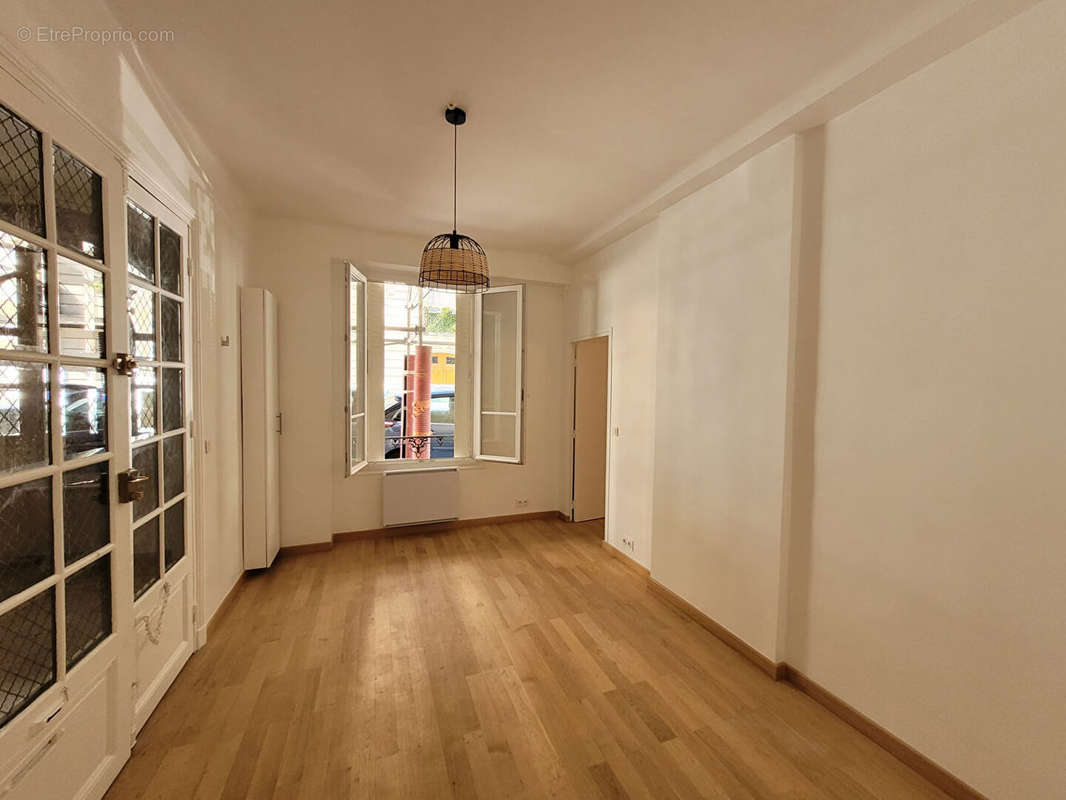 Appartement à PARIS-12E