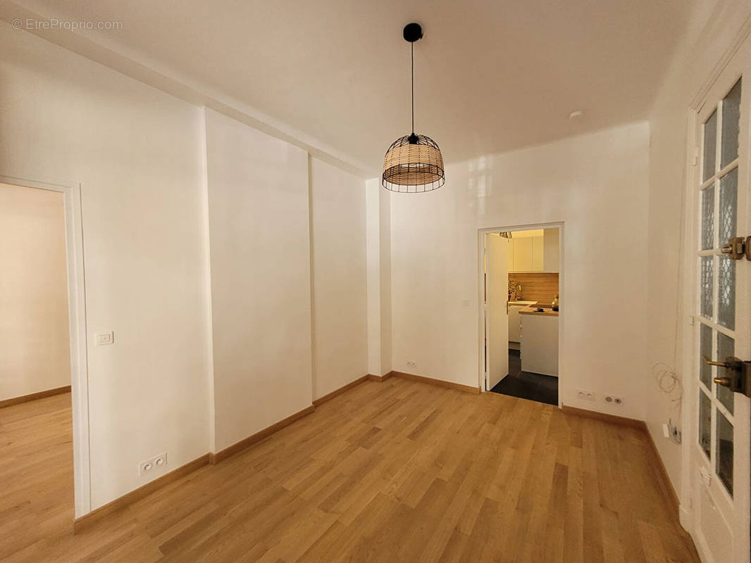 Appartement à PARIS-12E