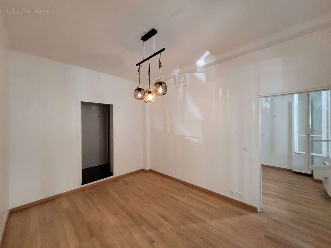 Appartement à PARIS-12E