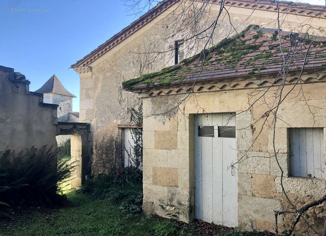 Maison à SAINT-VINCENT-JALMOUTIERS