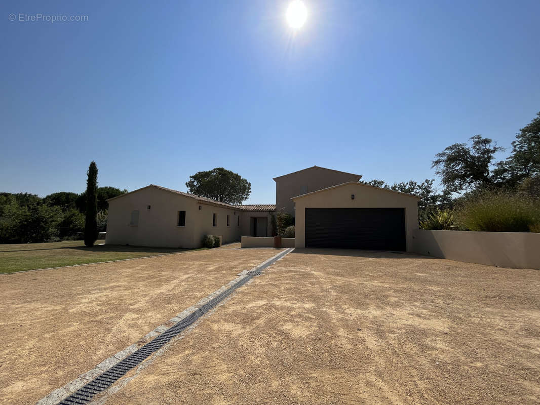 Maison à GRIMAUD